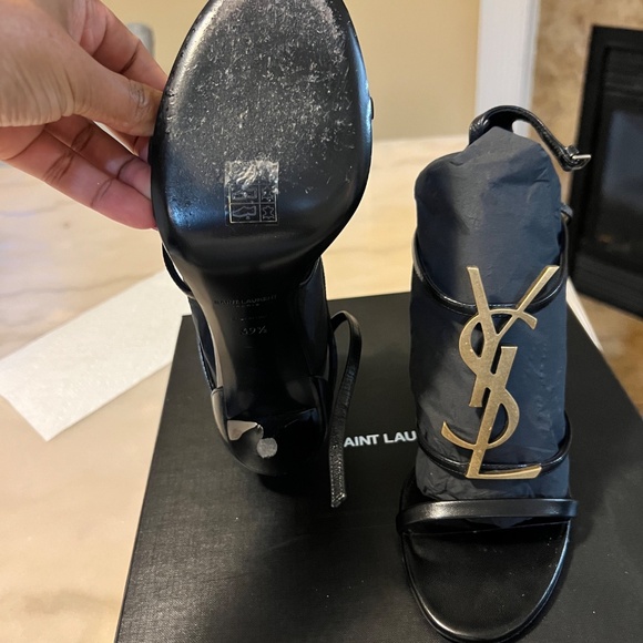 AUTHENTIC YSL CASSANDRA GOLD SIZE 9.5 - Picture 4 of 5